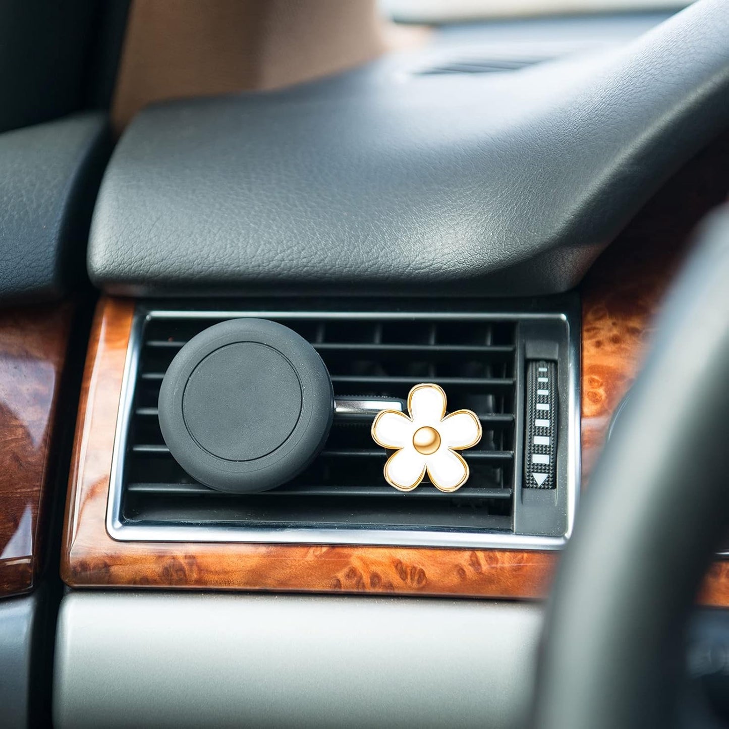 6 Pcs Daisy Flower Car Air Vent Clip Set – Cute Dashboard Accessories & Car Air Fresheners (Red, Pink, White)