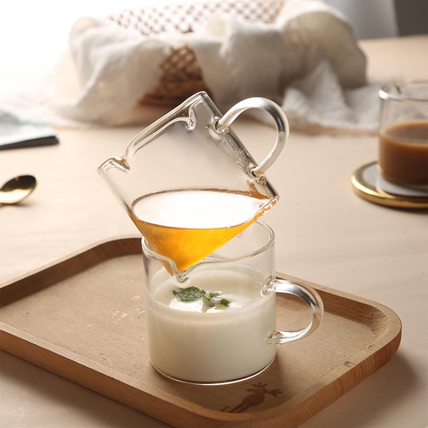 Double Spout Espresso Cups – 2-Pack 4oz Clear Glass Shot Cups with Handle for Coffee & Milk Frothing
