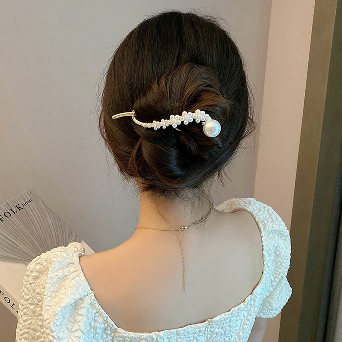 4-Pack Pearl Hair Clips – French Banana & Twist Claw Barrettes for Women