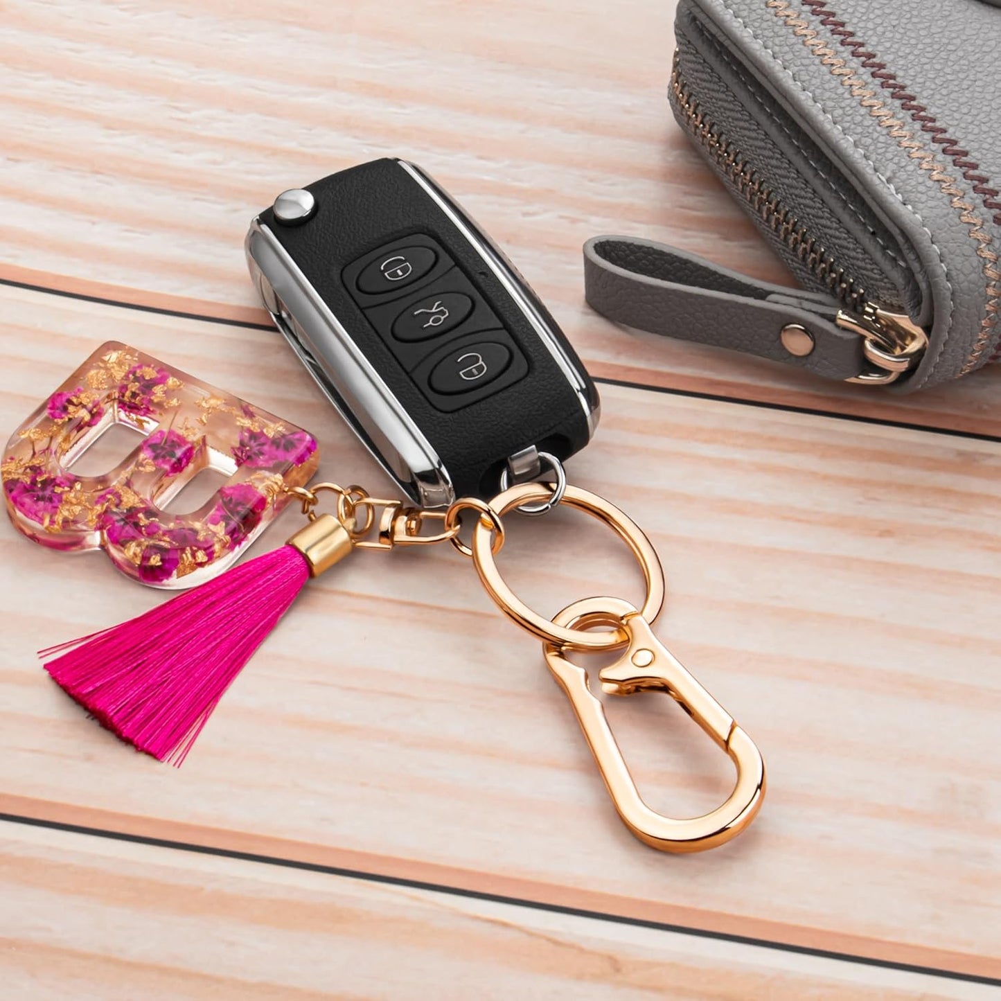 Metal Keychain Clip Holder – Durable Key Ring Organizer for Car, Home & Office Keys (Unisex Design)
