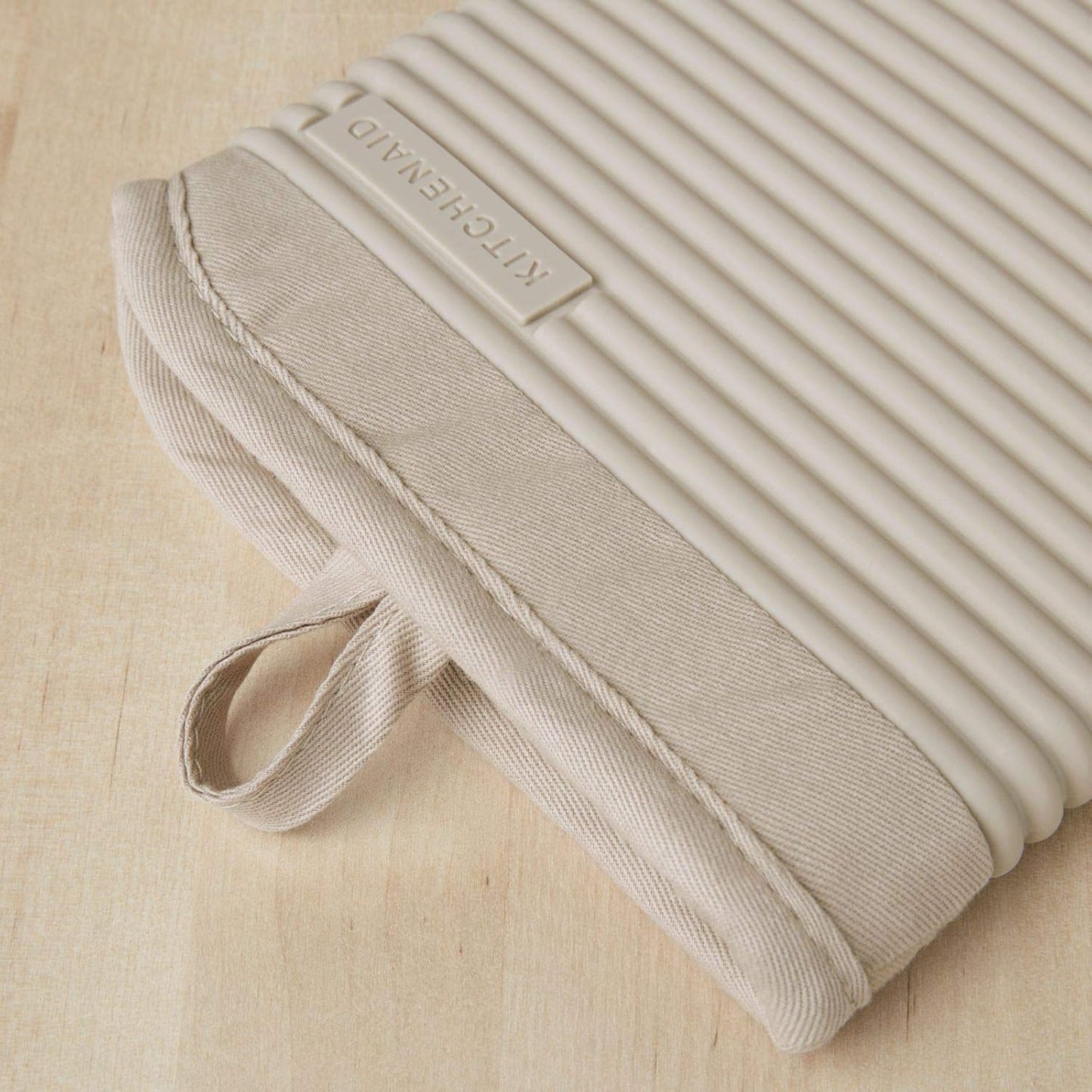 Soft Ribbed Silicone Oven Mitts – Heat-Resistant Kitchen Gloves Set (2-Pack, 7”x13”, Milkshake)