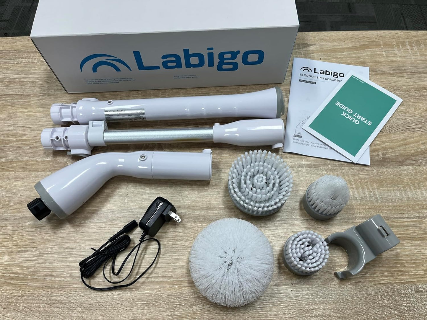 Electric Spin Scrubber LA1 Pro – Cordless Cleaning Brush with 4 Heads & Adjustable Extension Handle – White